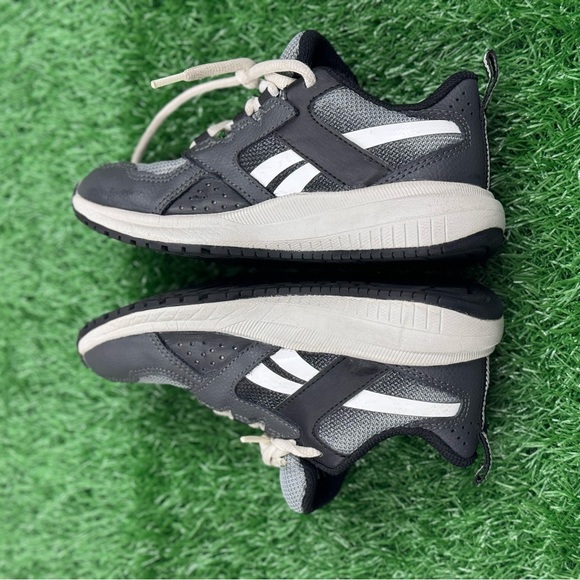 Men’s Reebok Shoes - Picture 6 of 7